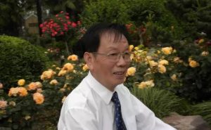 作家沈裕慎  ——《中国最美游记》序