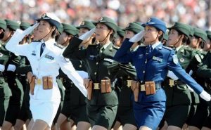 “八一红”II 作词冰耘 , 演唱：艳阳天 许朗笛