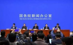 【诗系武汉】 抗击新型冠状病毒诗词专辑，全国各地诗友向战斗在抗新型冠状病毒疫情的医护人员致敬！声援抗击病魔的武汉人民！